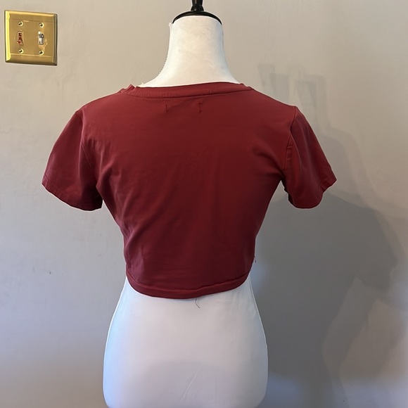 Comfortable stretchy crop top - Picture 2 of 2